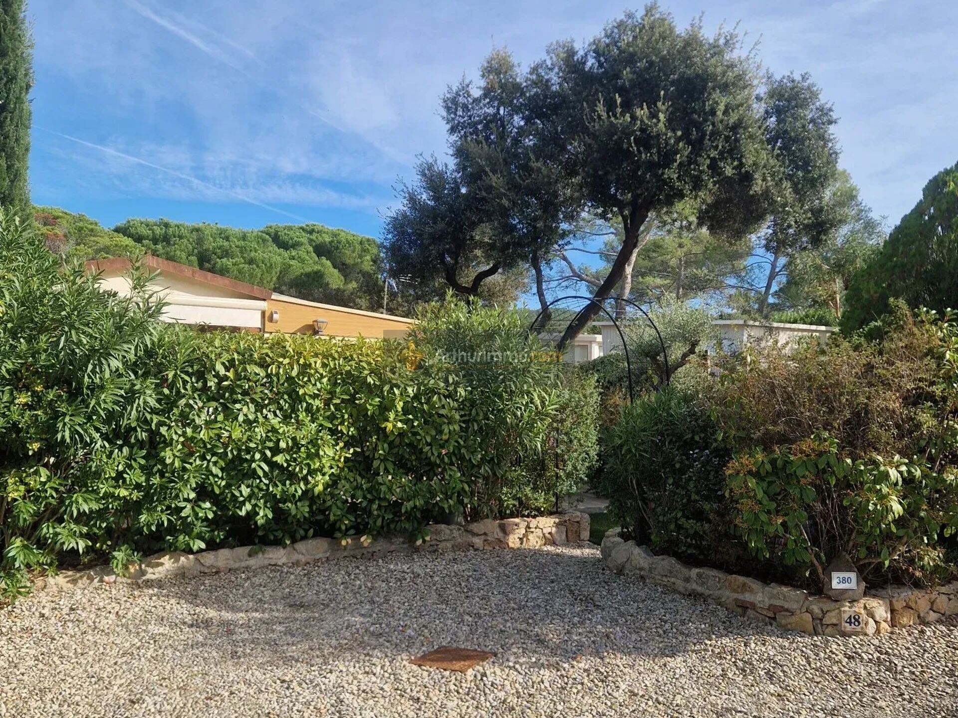 Terrain 200 m² · à Fréjus · 125 000 €
