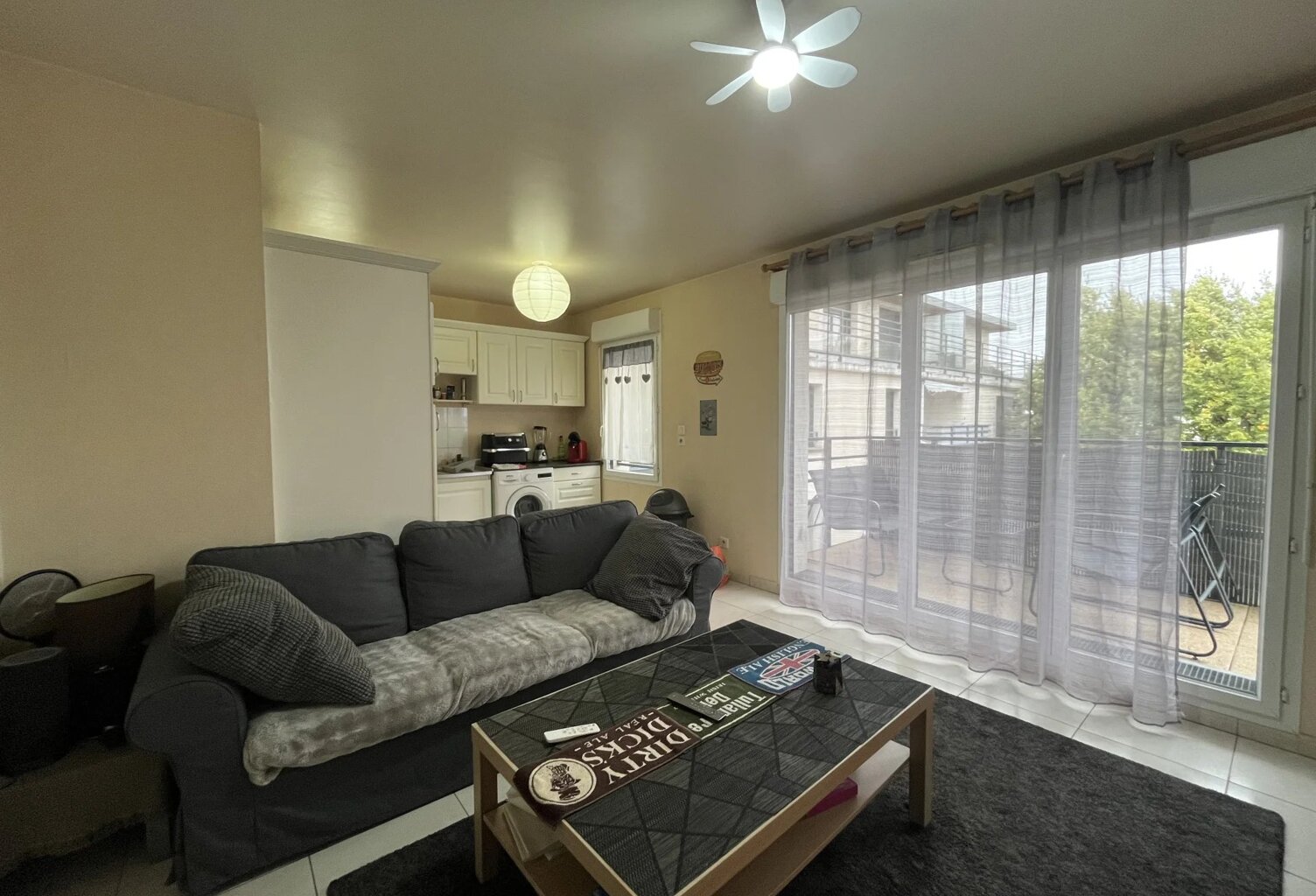 A LOUER - APPARTEMENT 2 PIECES AVEC BALCON LE COUDRAY — photo 1