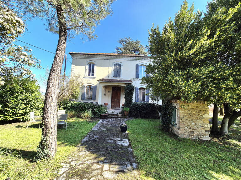 Maison familiale avec dépendances et terrain 1450 m2 — photo 1