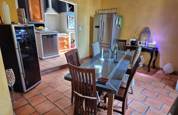 Maison familiale avec dépendances et terrain 1450 m2 — photo 2