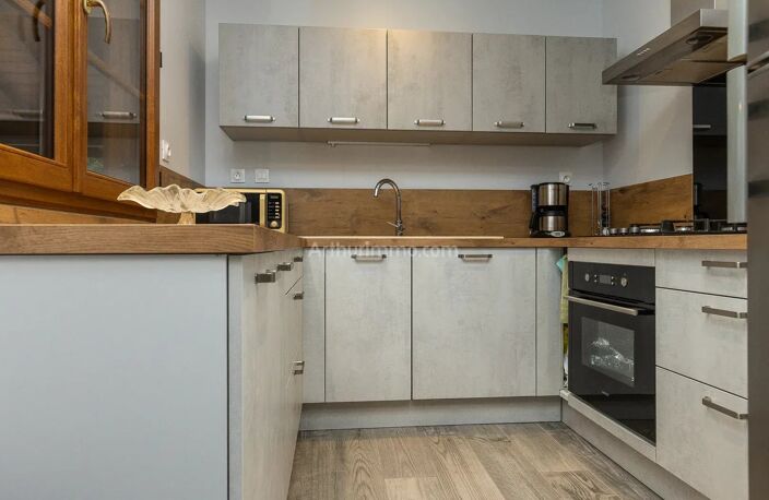 Maison esprit chalet vue degagée avec annexes — photo 4