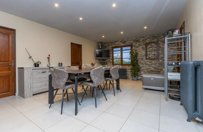 Maison esprit chalet vue degagée avec annexes — photo 5