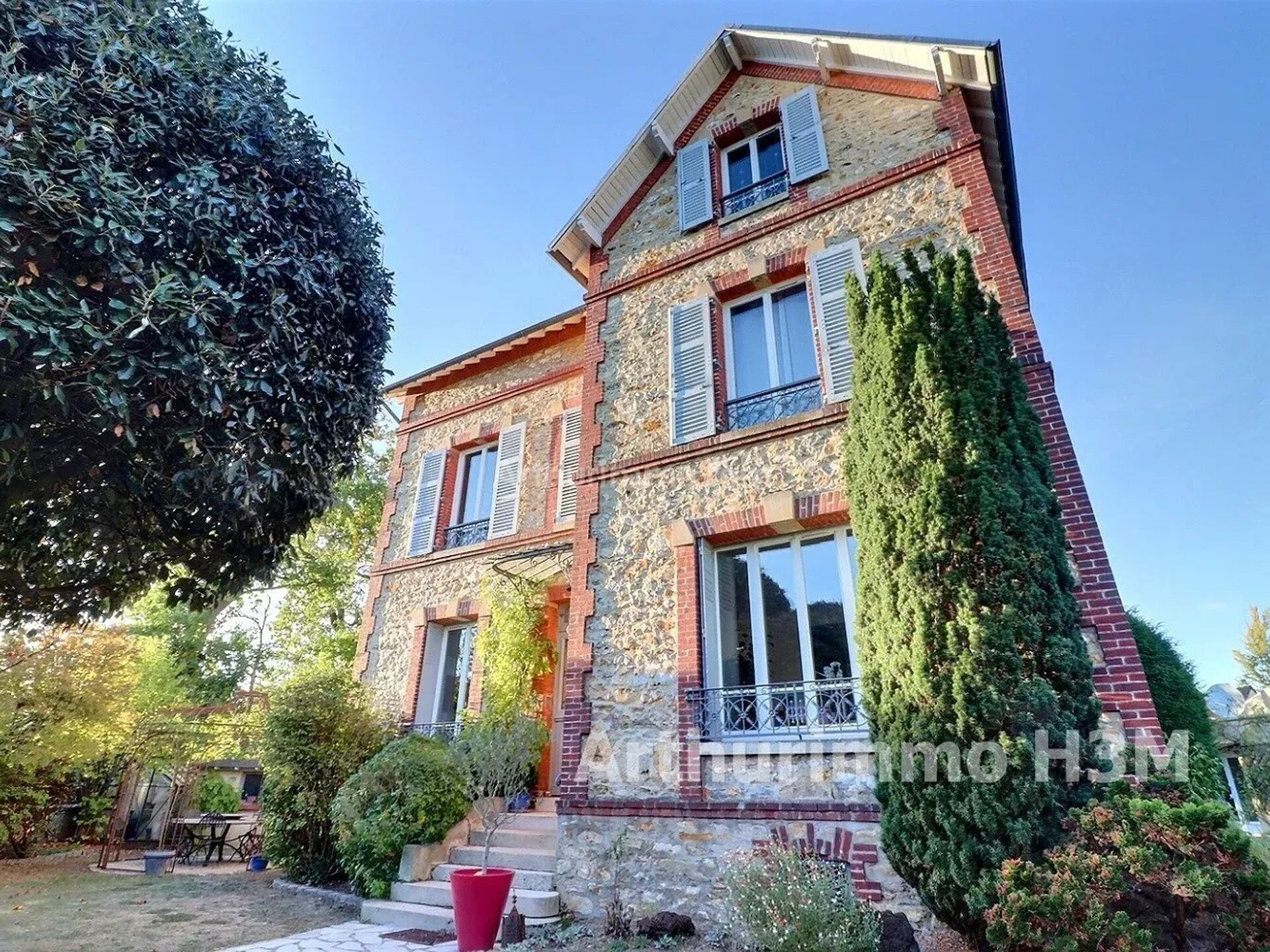 Maison 7 pièces 217 m² · à Beauchamp · 217 m² · 775 000 €
