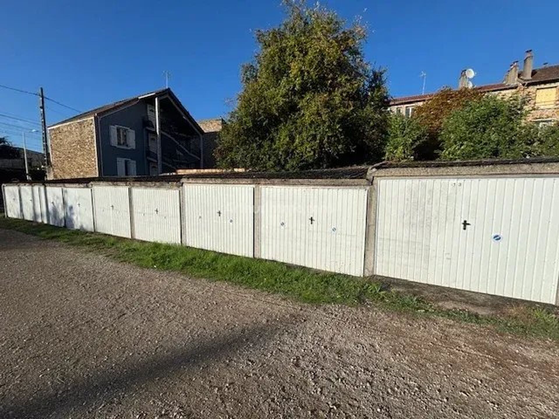 Parking 12 m² · à Juvisy-sur-Orge · 12 m² · 14 990 €