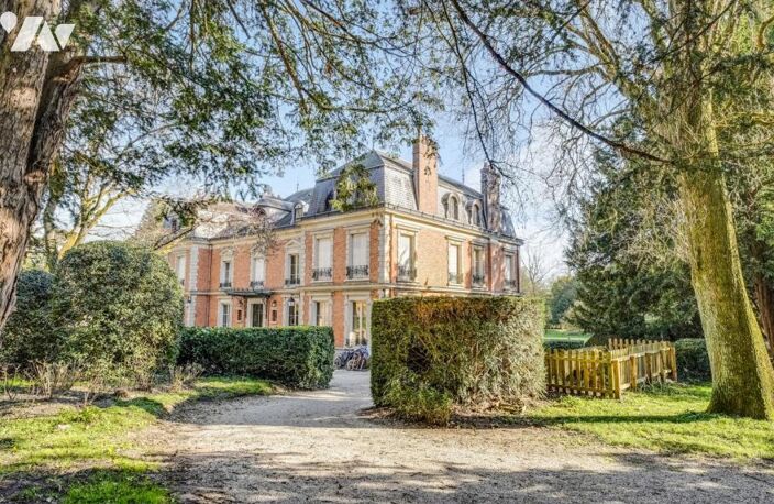 Vente maison 13 pièces 747 m² Dourdan (91410) — photo 2