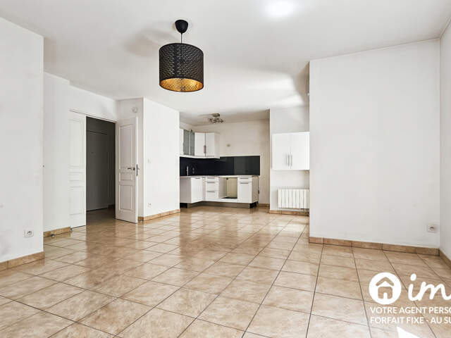 Appartement 3 pièces avec balcon, garage possible — photo du bien