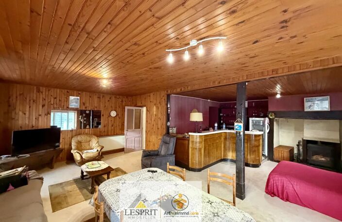 Maison de village à rénover – 155 m² avec dépendance – Venarsal — photo 2