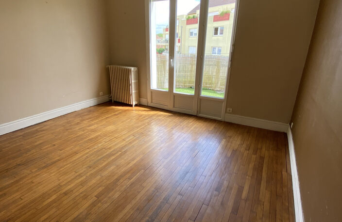 APPARTEMENT T4 dans maison - AUXONNE — photo 5