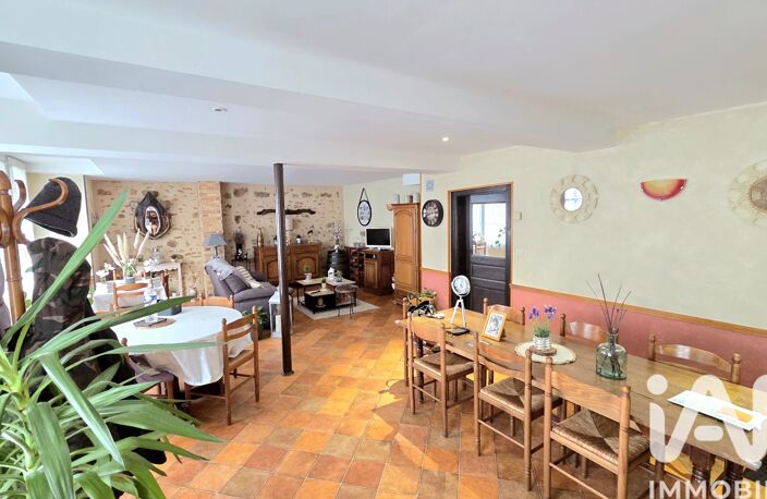 Vente Maison/villa 11 pièces — photo 2