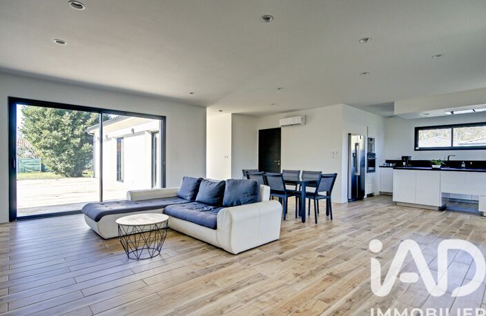 Vente Maison/villa 5 pièces — photo 2
