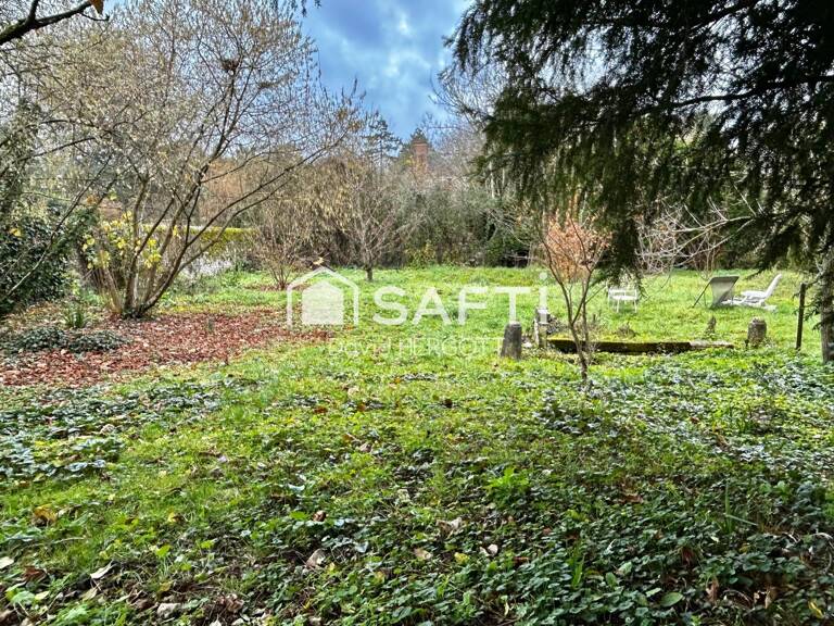 Terrain constructible de 673 m²  Secteur calme à Beaugency — photo 1