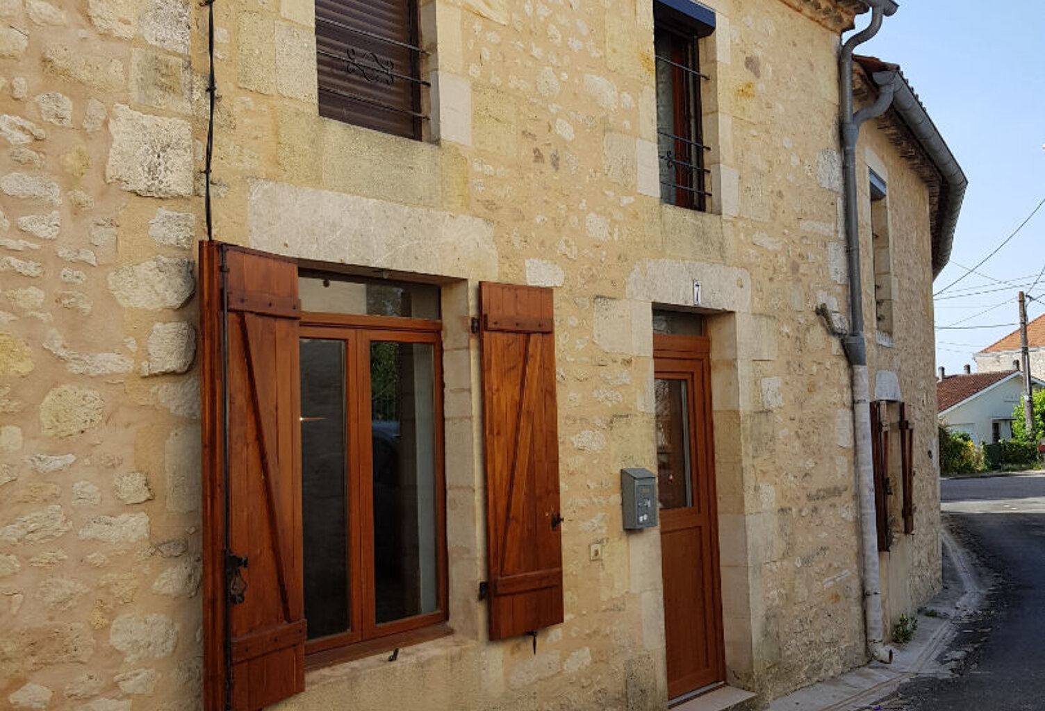 Appartement T3 - ST GERMAIN D'ESTEUIL — photo 1