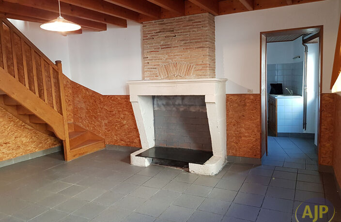 Appartement T3 - ST GERMAIN D'ESTEUIL — photo 2
