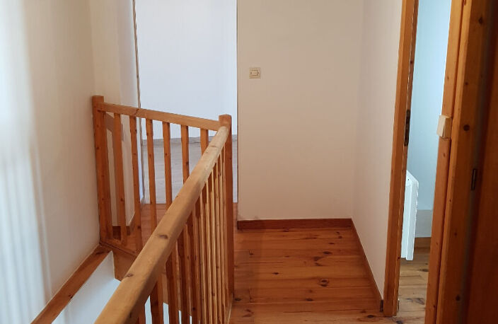 Appartement T3 - ST GERMAIN D'ESTEUIL — photo 5