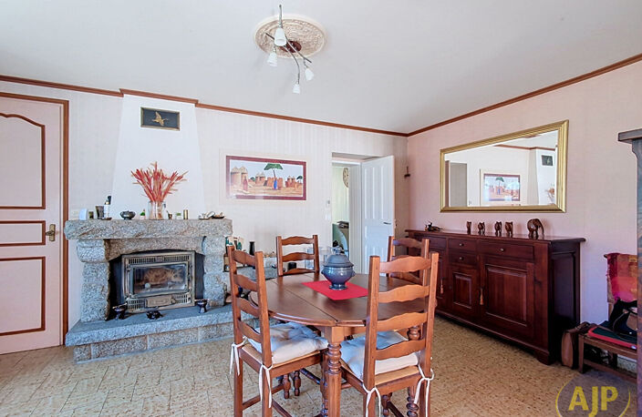 Charmante maison ancienne au calme de 125 m² avec jardin et garages ! — photo 4
