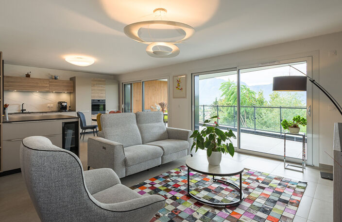 Appartement T4 de 96 m² avec terrasse, garage double et cave — photo 5
