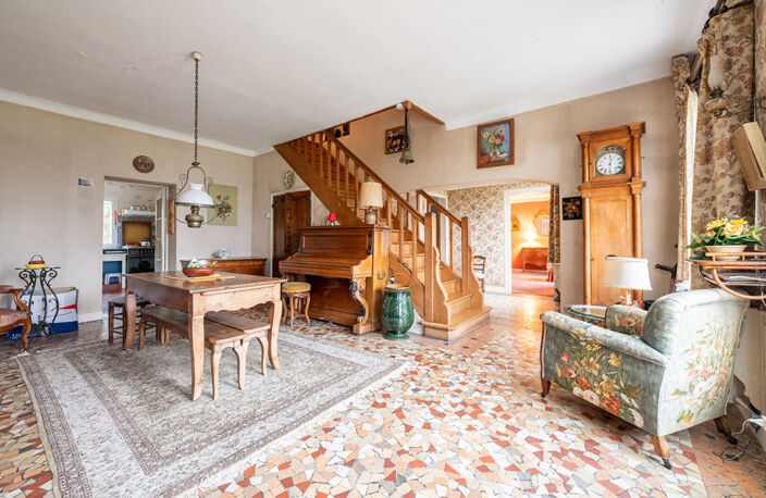 Maison Noisy Le Grand 7 pièce(s) 180 m2 — photo 2