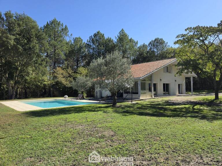 Maison - 155m² - Le Pian-Médoc — photo 1