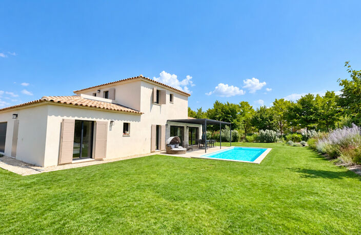 CRUYES  PISCINE 175M² AIX NORD — photo 3