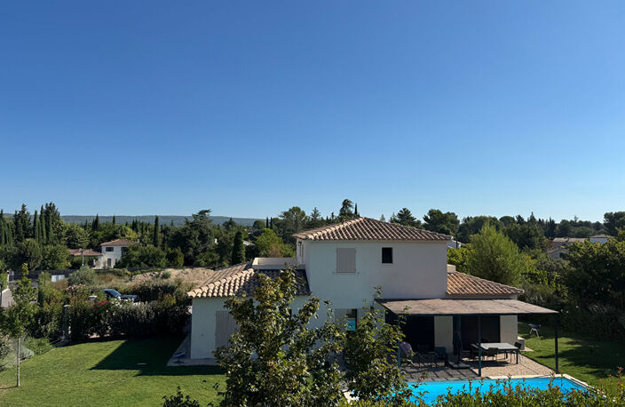 CRUYES  PISCINE 175M² AIX NORD — photo 4