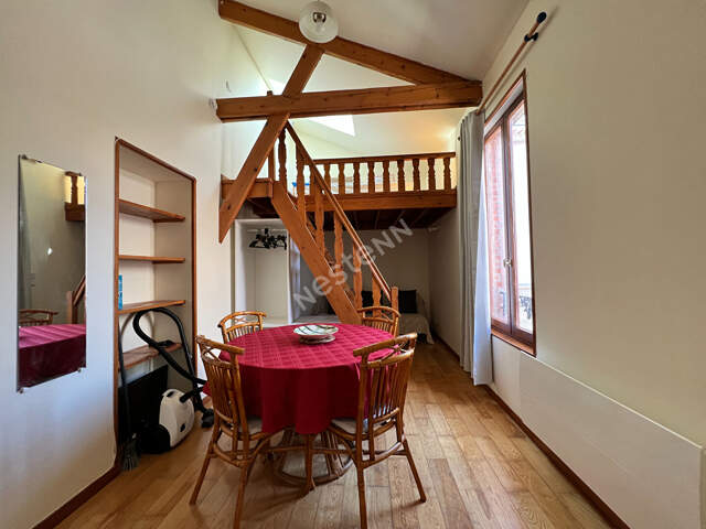 Appartement meublé Reims  T1 BIS + MEZZANINE — photo du bien