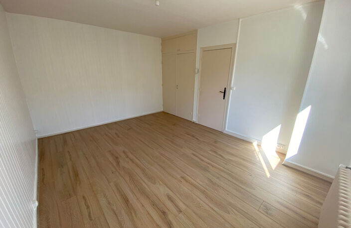 Appartement Aubigny Sur Nere 1 pièce(s) 28 m2 — photo 2