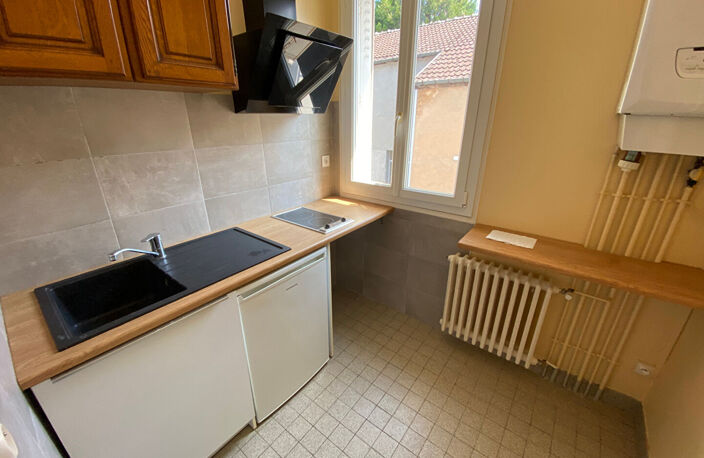 Appartement Aubigny Sur Nere 1 pièce(s) 28 m2 — photo 3