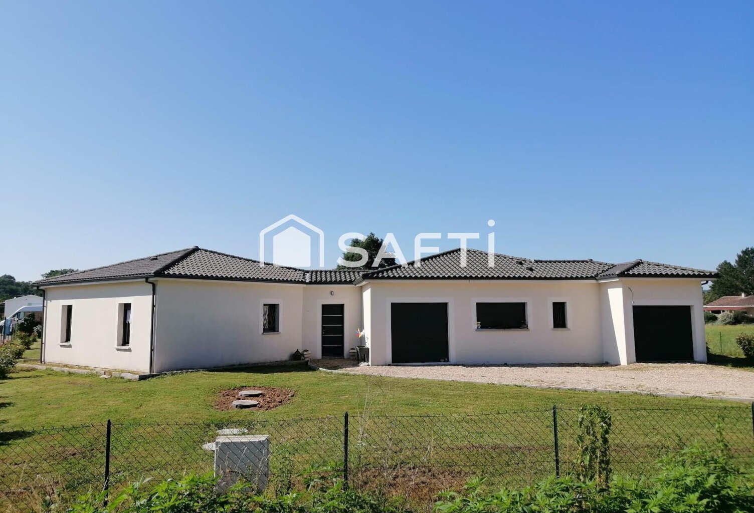 Maison récente de plain pied - 136m² - St Nexans - 24520 — photo 1