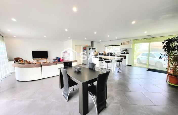 Maison récente de plain pied - 136m² - St Nexans - 24520 — photo 5
