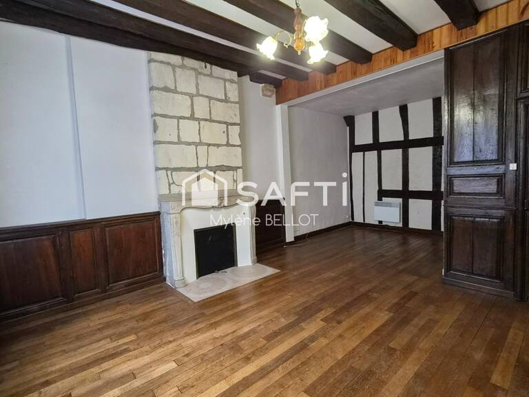 Bourges hyper-centre : fort potentiel & charme ! — photo 1