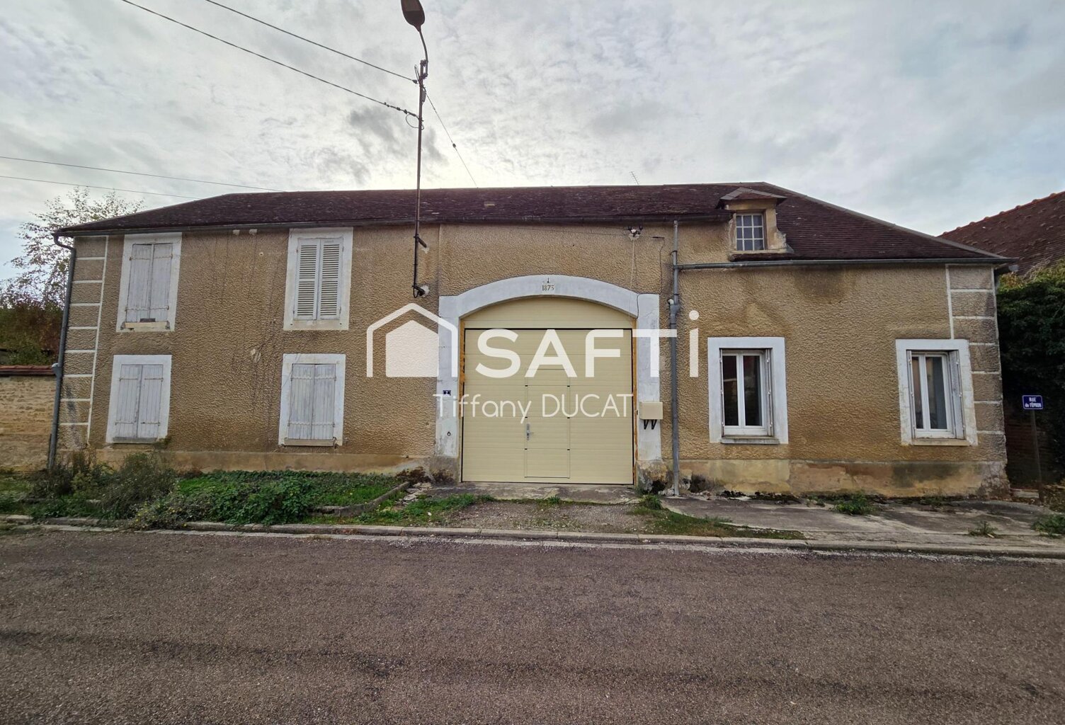 Corps de ferme à rénover avec grange et potentiel d'agrandissement — photo 1