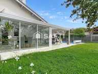 MAISON FAMILIALE RÉNOVÉE AVEC GOÛT AVEC PISCINE DANS ENVIRONNEMENT CALME — photo 3