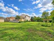 Une superbe villa contemporaine de 170 m² avec accès privé à la rivière, sur 2 288 m² de terrain. — photo 2