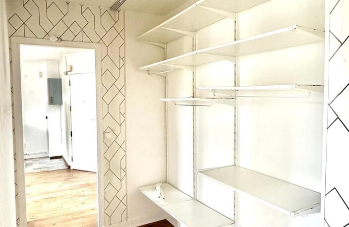 À VERSAILLES - Quartier Saint-Louis - Appartement 3 pièces de 59,43 m² — photo 5
