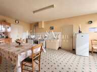Beau potentiel pour cette maison en pierre à rénover ! — photo 4