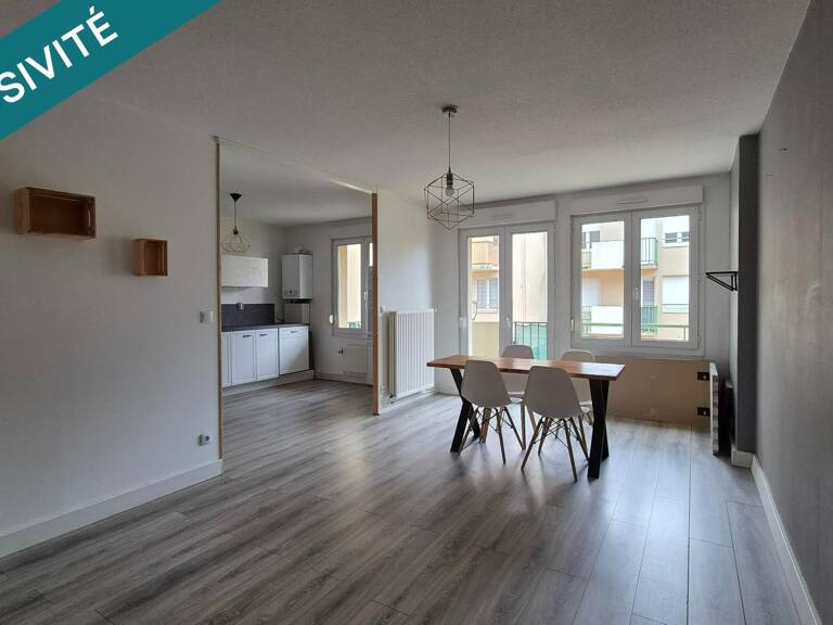 À VENDRE  Bel appartement de 69 m² avec balcon, cave et parking privatif ! — photo 1