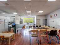 Bâtiment professionnel indépendant 481 m² avec cour et sous-sol — photo 2