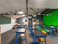 Bâtiment professionnel indépendant 481 m² avec cour et sous-sol — photo 4