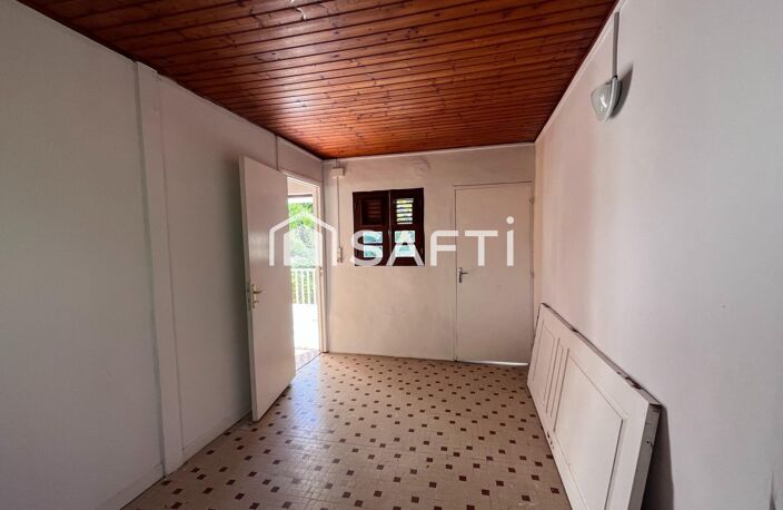 Maison T3 dans le bourg de Fond Saint Denis — photo 4
