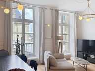 Appartement familial, Place de La Bourse - 107m² - 4 chambres - 3 salle d'eau — photo 2