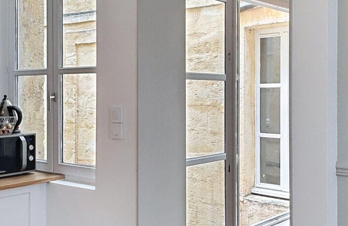 Appartement familial, Place de La Bourse - 107m² - 4 chambres - 3 salle d'eau — photo 4