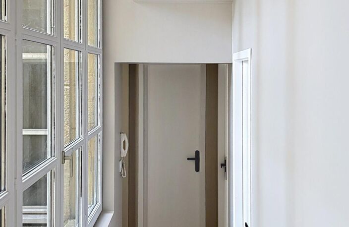 Appartement familial, Place de La Bourse - 107m² - 4 chambres - 3 salle d'eau — photo 5