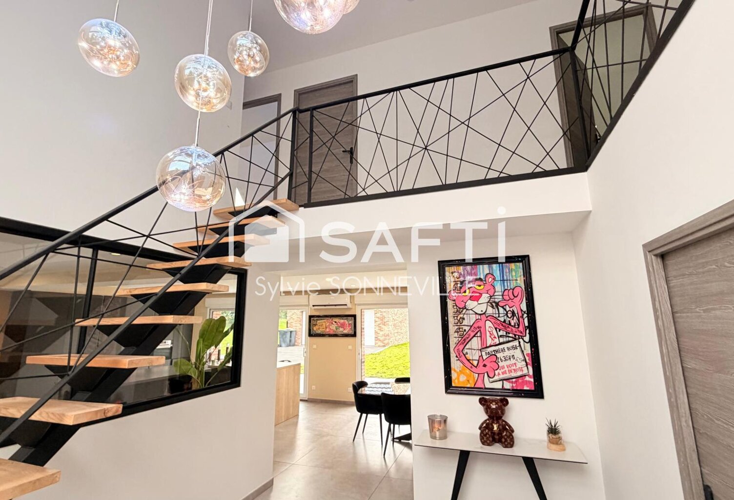 Maison contemporaine avec 5 chambres et piscine — photo 1