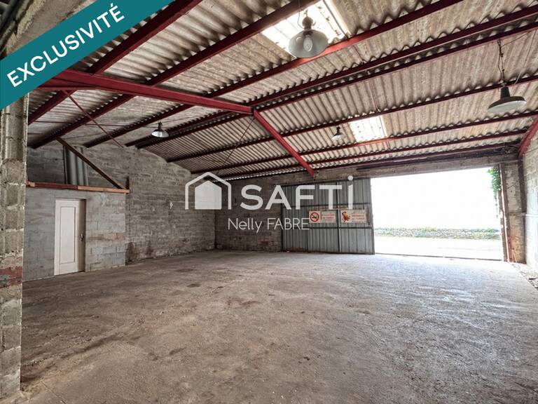 Local commercial d'environ 350m² — photo 1