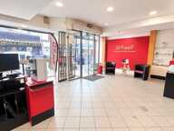 Pont-de-Chéruy Centre, local commercial 100 m² — photo 3