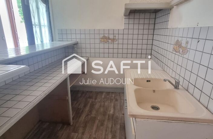 Centre-ville de Matha  2 logements + Grand Dépôt — photo 4