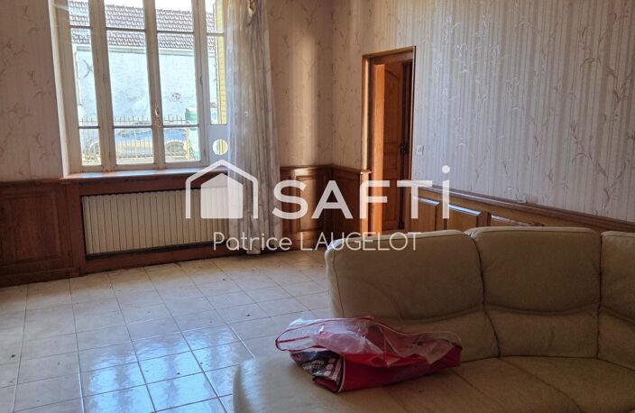 Maison 2 chambres avec garage et beau potentiel — photo 3