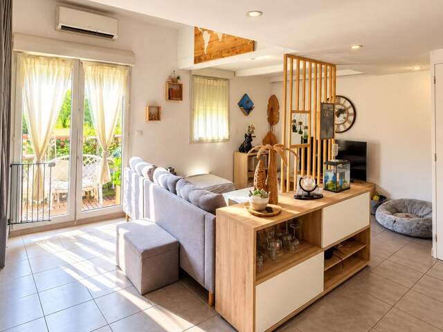 Bel appartement T2 de 55m2 en duplex avec terrasse et bureau — photo du bien
