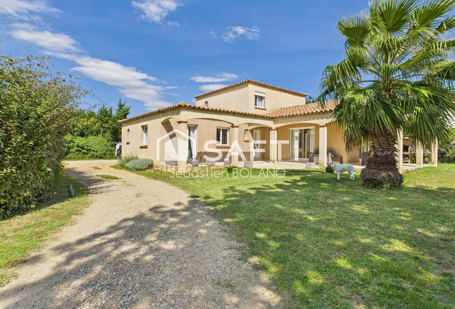 Villa lumineuse de 160 m², grand séjour de 83 m², suite parentale et jardin arboré. — photo 1