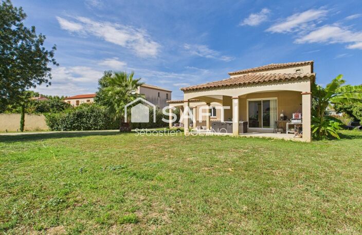 Villa lumineuse de 160 m², grand séjour de 83 m², suite parentale et jardin arboré. — photo 2